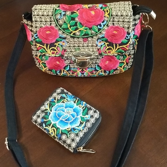 N/A Handbags - Boho embroidered bag and wallet set